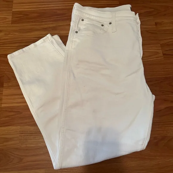 4 Button White J. Crew pants. Size 33 - Picture 3 of 10